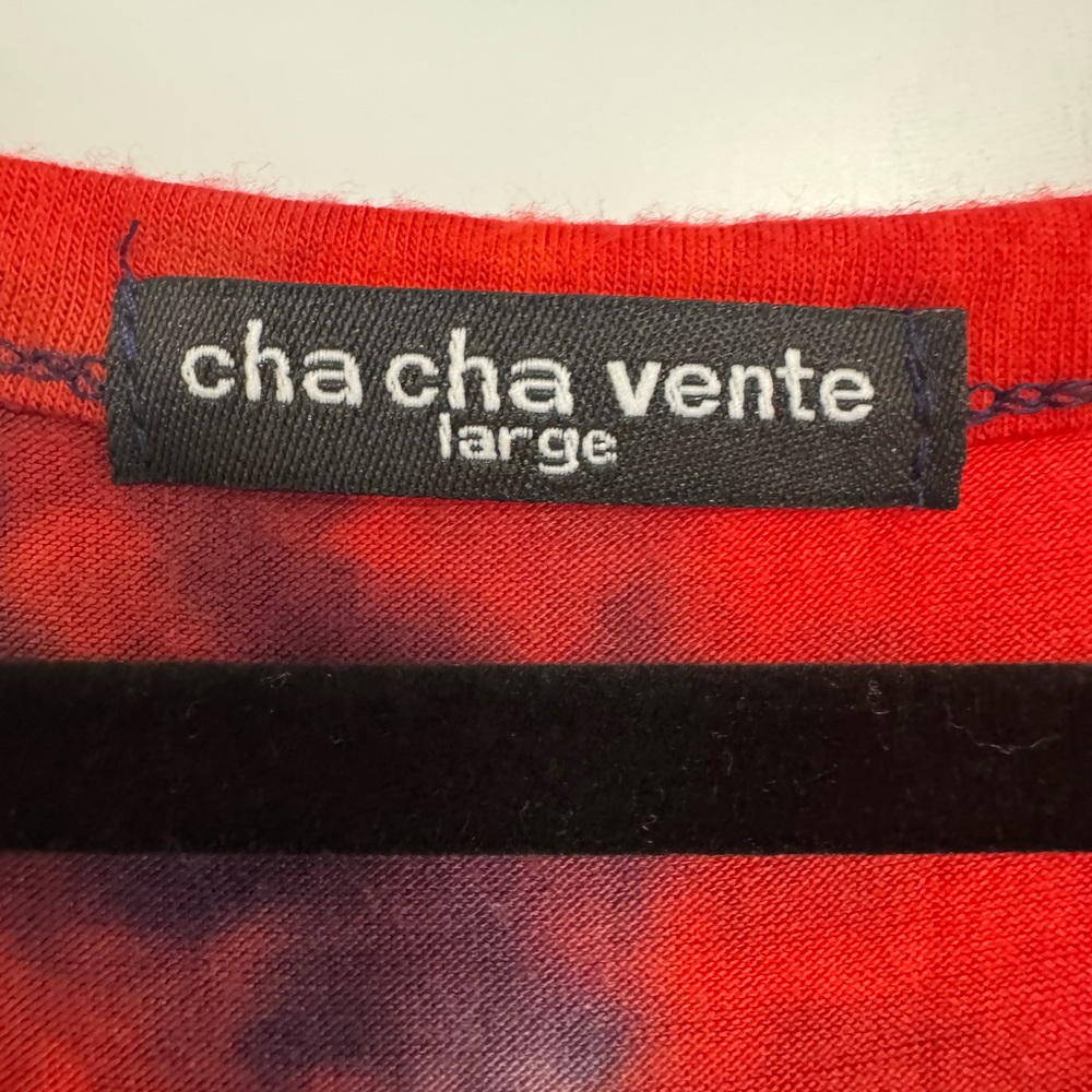 Cha Cha Vente Red and Blue Tie-Dye Ruffle Top - Picture 4 of 4